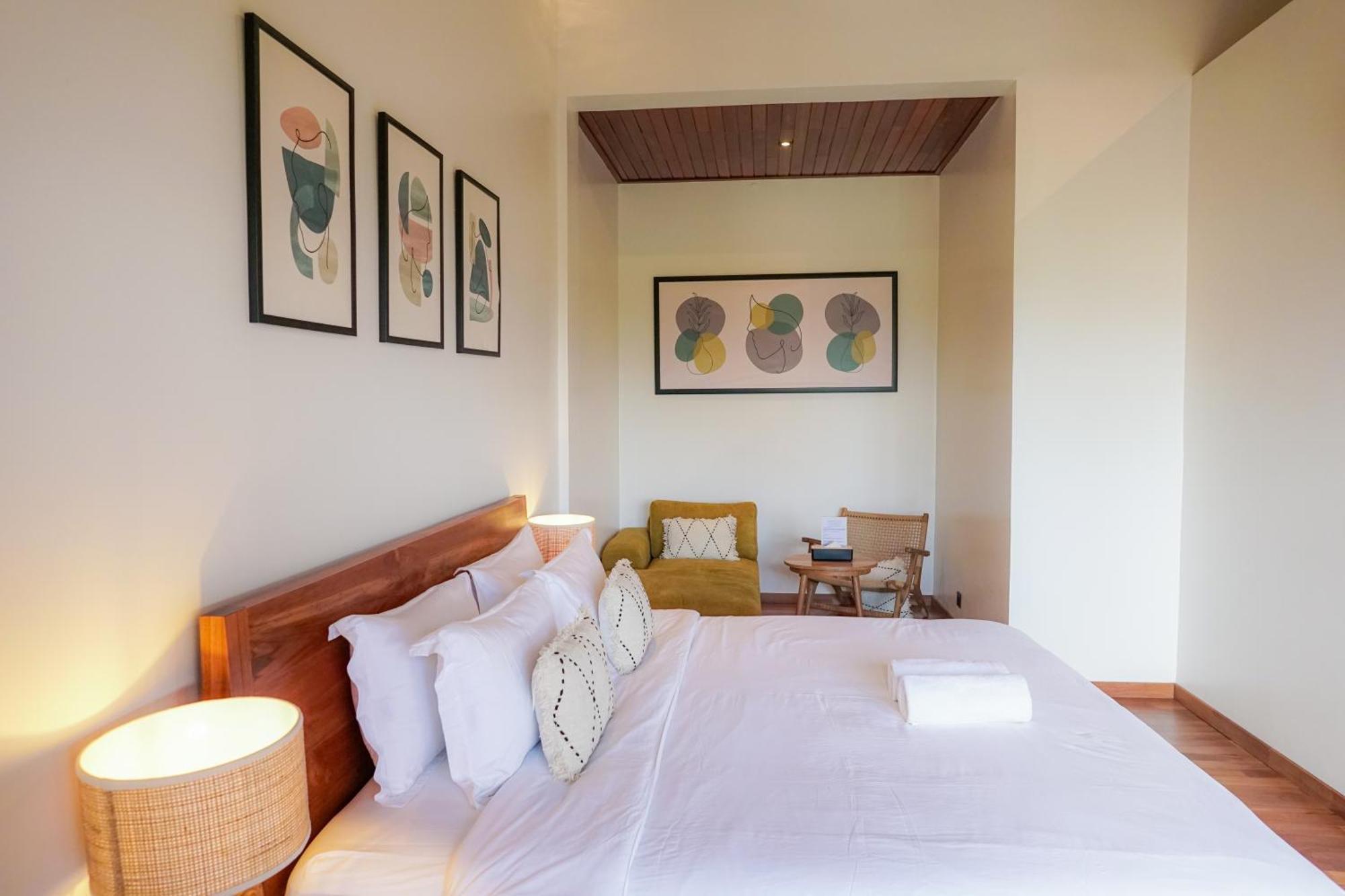 Tropical Beach House Bali Seminyak  Exterior photo