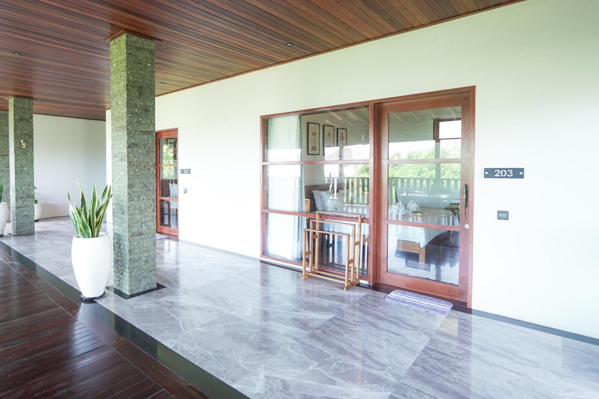 Tropical Beach House Bali Seminyak  Exterior photo