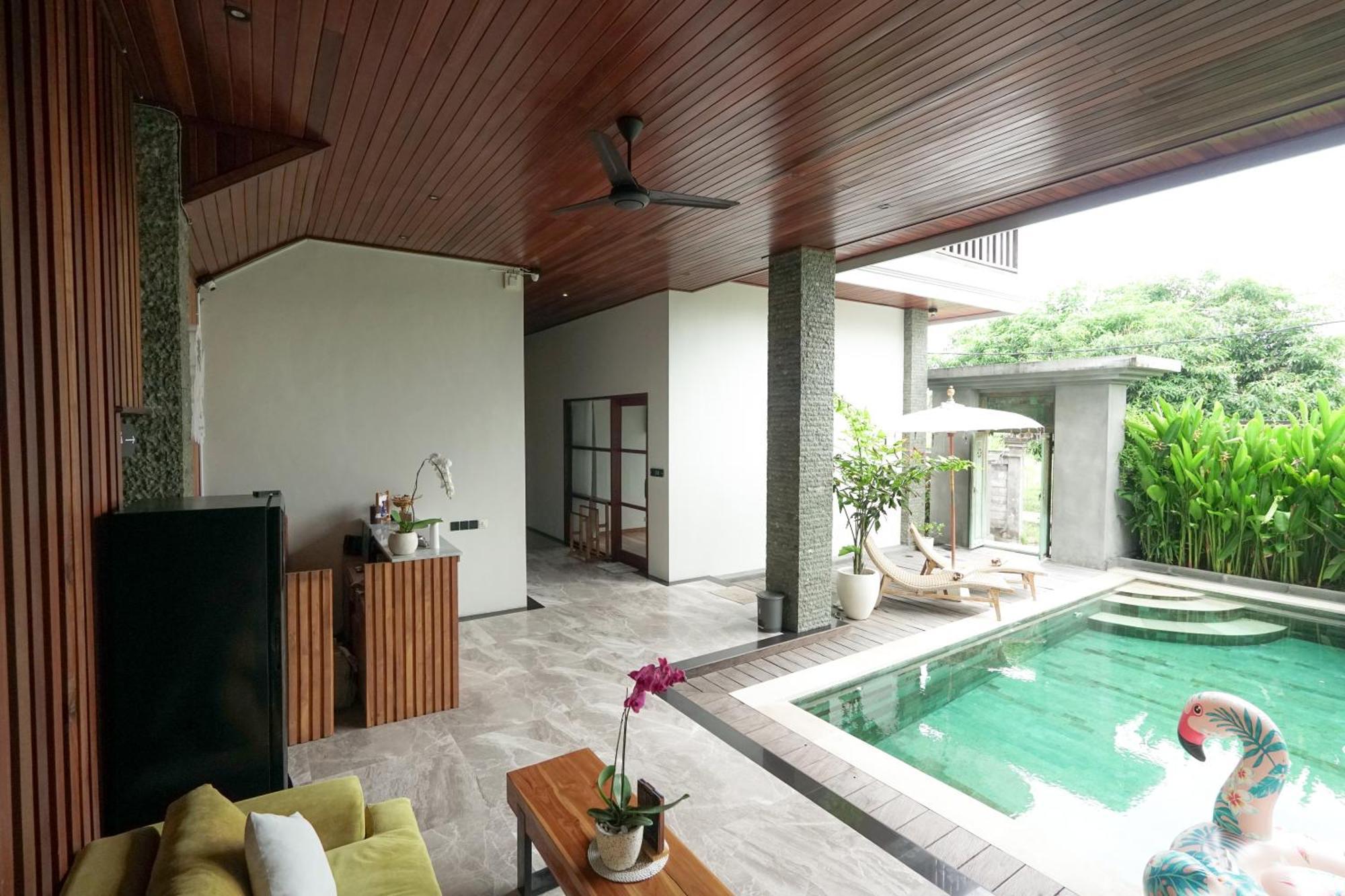 Tropical Beach House Bali Seminyak  Exterior photo