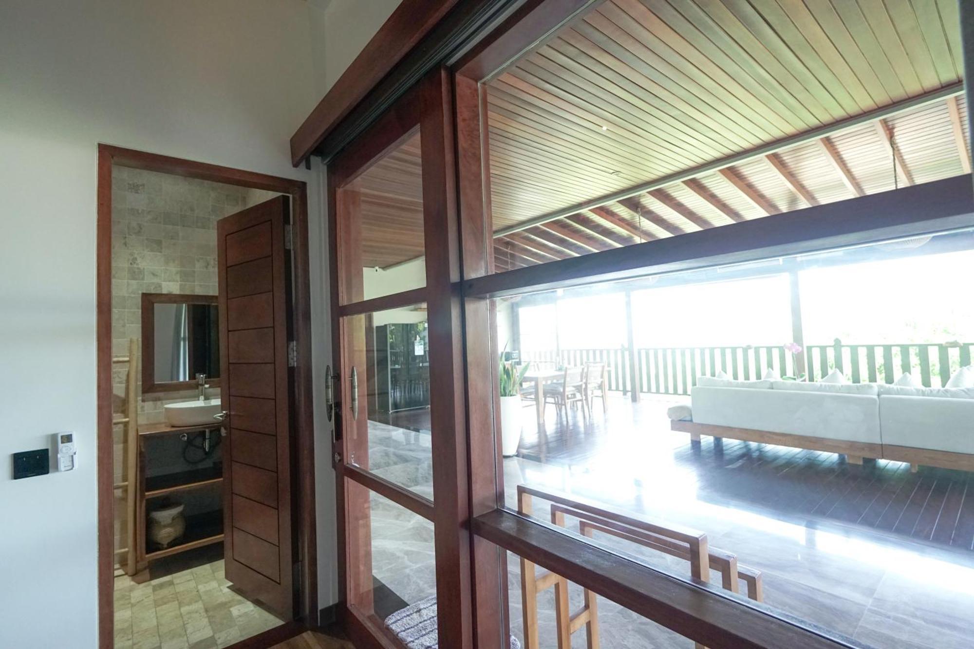 Tropical Beach House Bali Seminyak  Room photo
